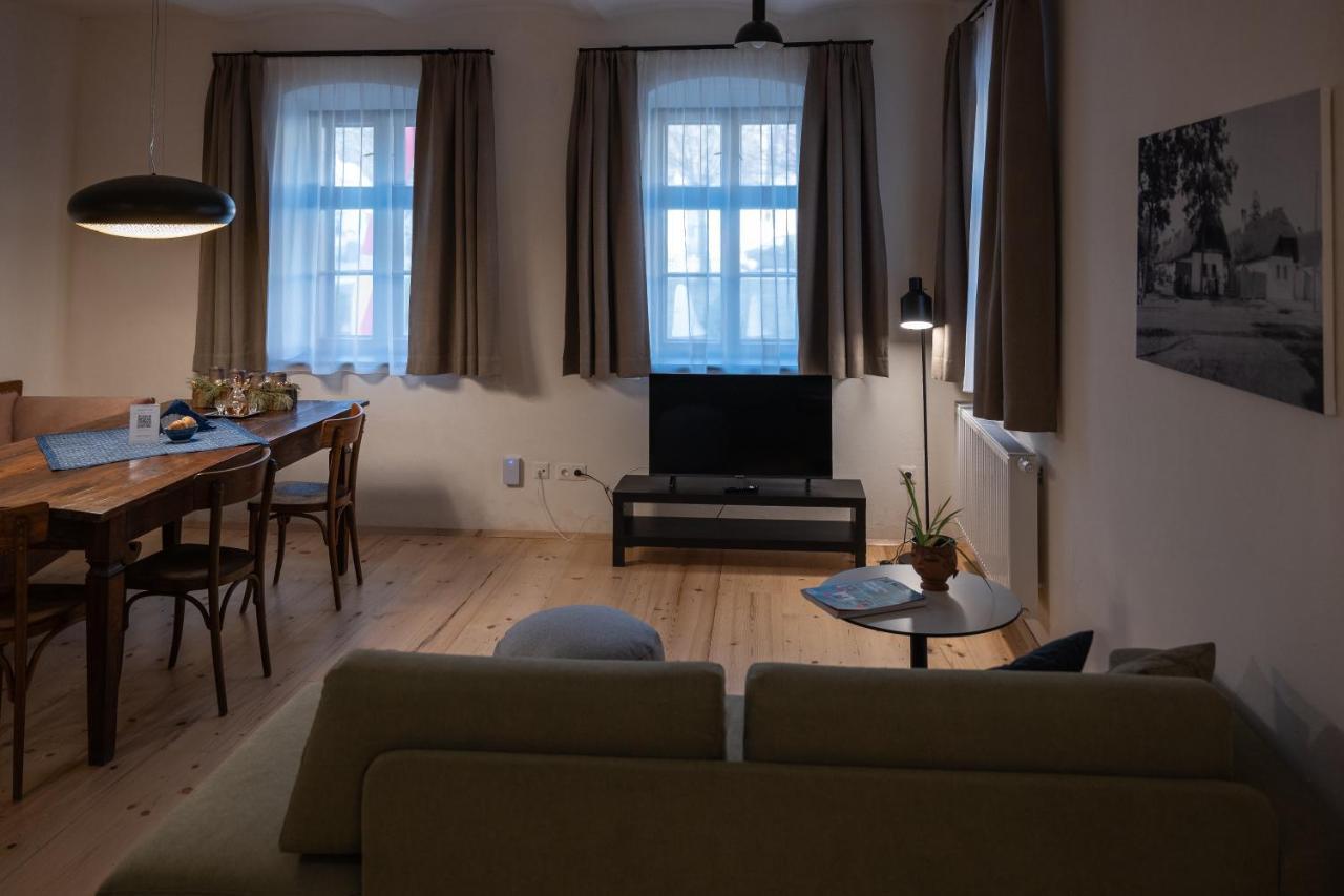 Tschardakenhof Appartements 러츠맨스버그 외부 사진